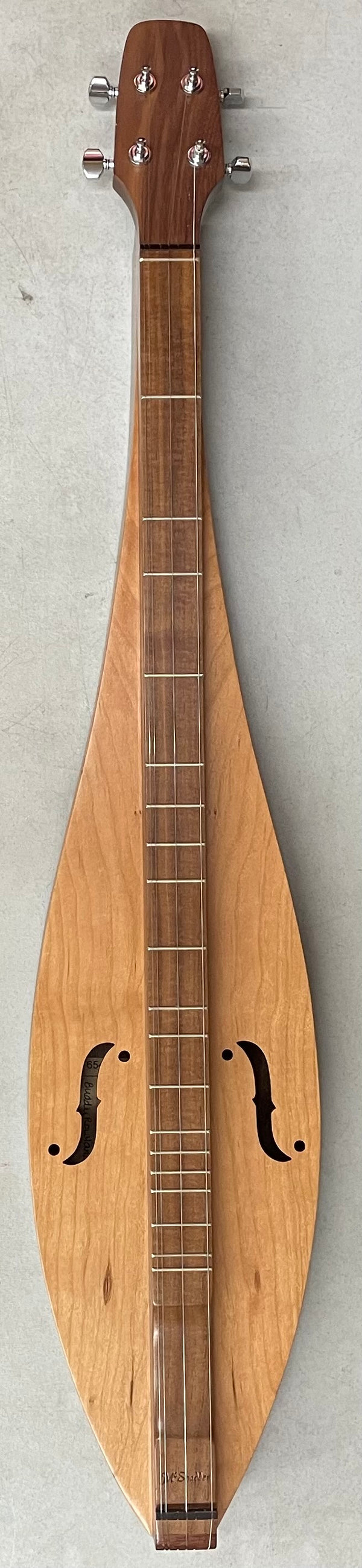 4 String Flathead Teardrop With Walnut Top And Cherry Back And Sides The Dulcimer Shoppe 0932