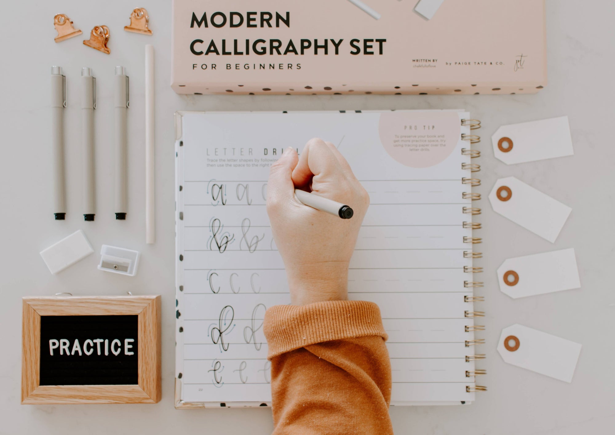 Gift set for Modern Calligraphy Set for Beginners enthusiasts.